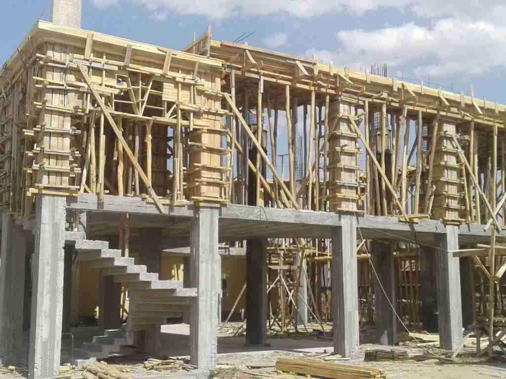 Ayvacık İnşaat Kalıpçısı